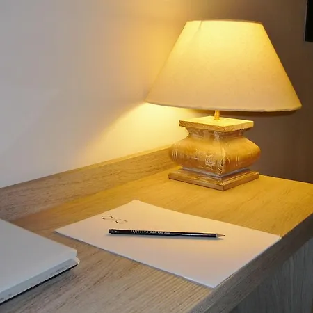 La Dell'officina Готель типу 